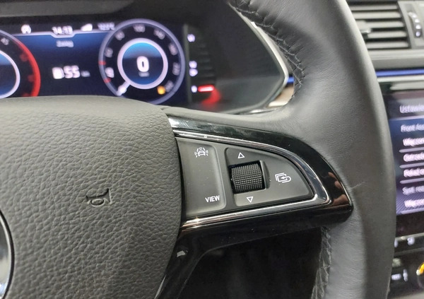 Skoda Superb cena 129900 przebieg: 191385, rok produkcji 2019 z Strzelno małe 704